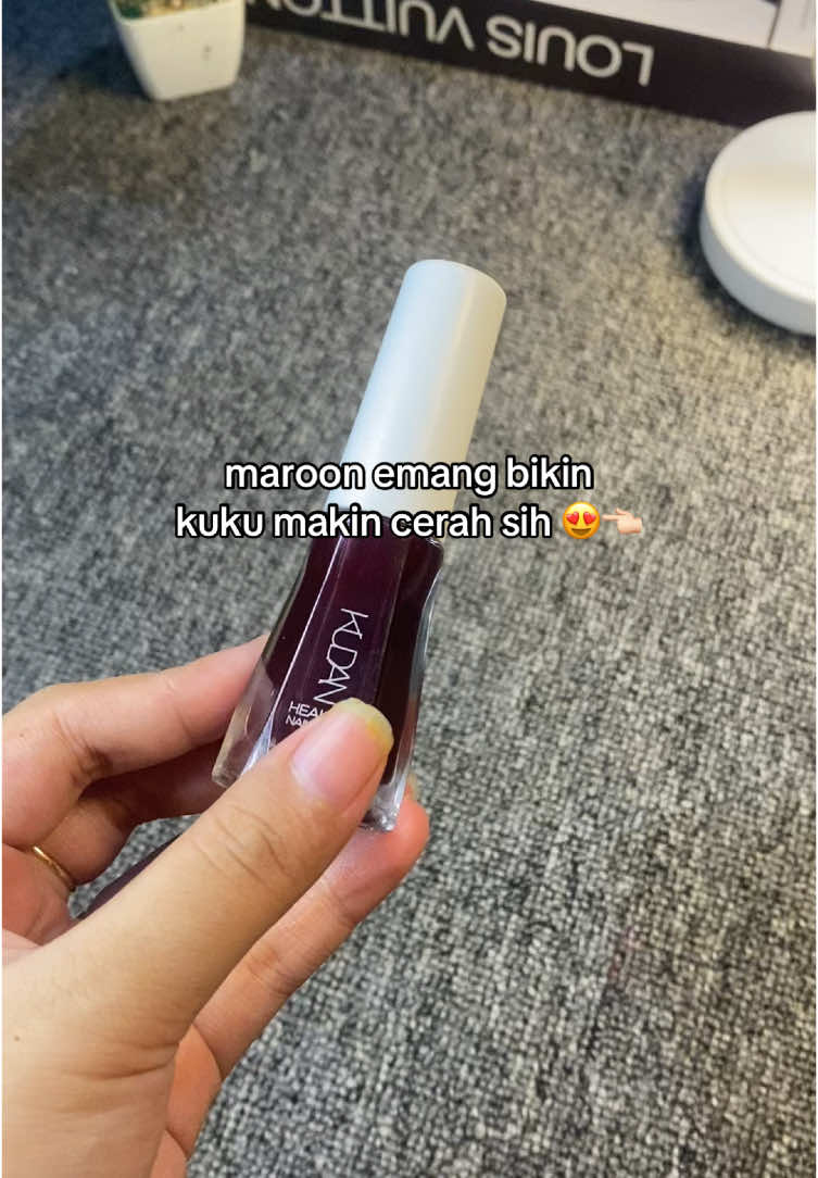 nyesel si kalo ga co yang warna maroon karena suka abiss stokk mulu 😭🫵🏻 #kutek #kutekpeeloff #kutekkudan #kutekmurah #fyppppppppppppppppppppppp 
