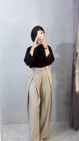 Simple outfit🖤 #outfitideas #outfitinspo #celanakulot 