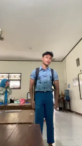 class after rain brok #school #fyp #fitcheck #highschool  #beranda 