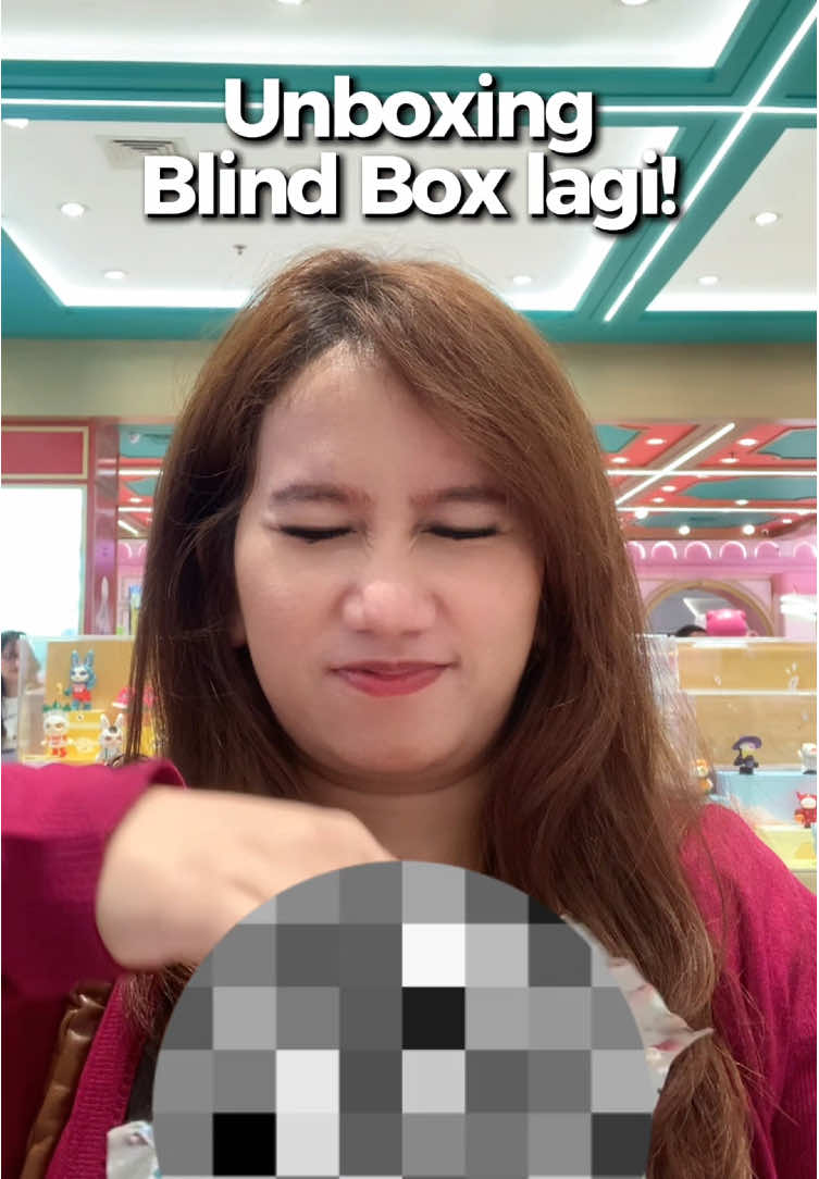Blindbox di Miniso emang lengkap bangett astagaaa kuat2in mental kalau kesini karena banyak karakter2 lucu!! 😭😭 #minisoindo #minisoindonesia2025 #hangoutwithminiso #centralpark #minisobagcharm @minisoshopid  @MINISO 
