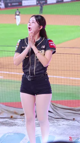 KT최강동안 김진아 치어리더의 포항항항 아웃송 챌린지#viral #fyp #foryou 