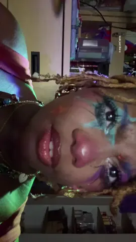 just like u { #keltonexe #clownmakeup #wlw #07 #idk }