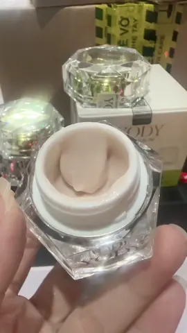 💁‍♀️Cao lạnh tái sinh Yody White Phương Anh ☘☘  👉 Hỗ trợ cực tốt trong quá trình điều trị và đặc biệt sau khi điều trị xong bôi cao lạnh tái sinh giúp da nhanh phục hồi, da khỏe căng mịn. 💞 👉Nếu trước đây bạn chấm tàn nhang, nám bong ra hay bị thâm phải 1 thời gian mới hết thì nay đã có cao lạnh tái sinh Phương Anh phục hồi siêu đỉnh, da đỏ rát bôi sẽ nhanh dịu, giúp da nhanh bong và không đỏ da.💞 👉 Hiệu quả làm trắng vượt trội. Giảm đỏ da, hạn chế tăng sắc tố. #kimanhyodyphuonganh  #taitaodaphuonganh 