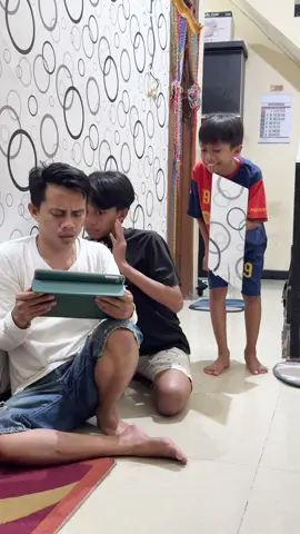 Kaget lihat h4ntu ❌ Kaget lihat muka sendiri ✅ @raga @Rara_Kriwil 