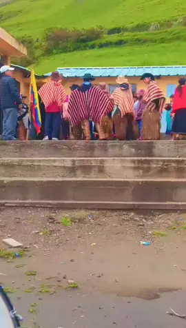 #escuela Escuela #Runapak #shunco #churolozan fy@