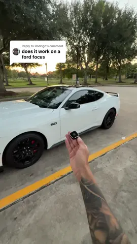 Replying to @Rodrigo works on every vehicle with wired carplay #carplay #hicars #wirelesscarplay 