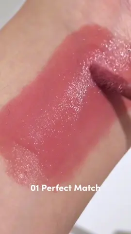 full swatch & look alike OMG Colorlast Lip Vinyl. #omg #lipvinyl #beauty #makeup #lipgloss 