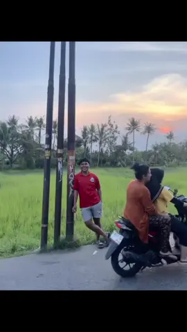 mana bisa pas nyengir lagi😭 #videolucu #kocakabis #foryoupage❤️❤️ #warga62 #livefoto 