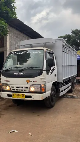 Proses pemasangan bak rekondisi satu hari jadi  Siap pulangkan ke timur Inpo pemesanan baktruck dan variasi 085291731546  #newirsyadofficial #baktruckmodif #jualbelibaktruck #truckkudus #truckjawastyle 