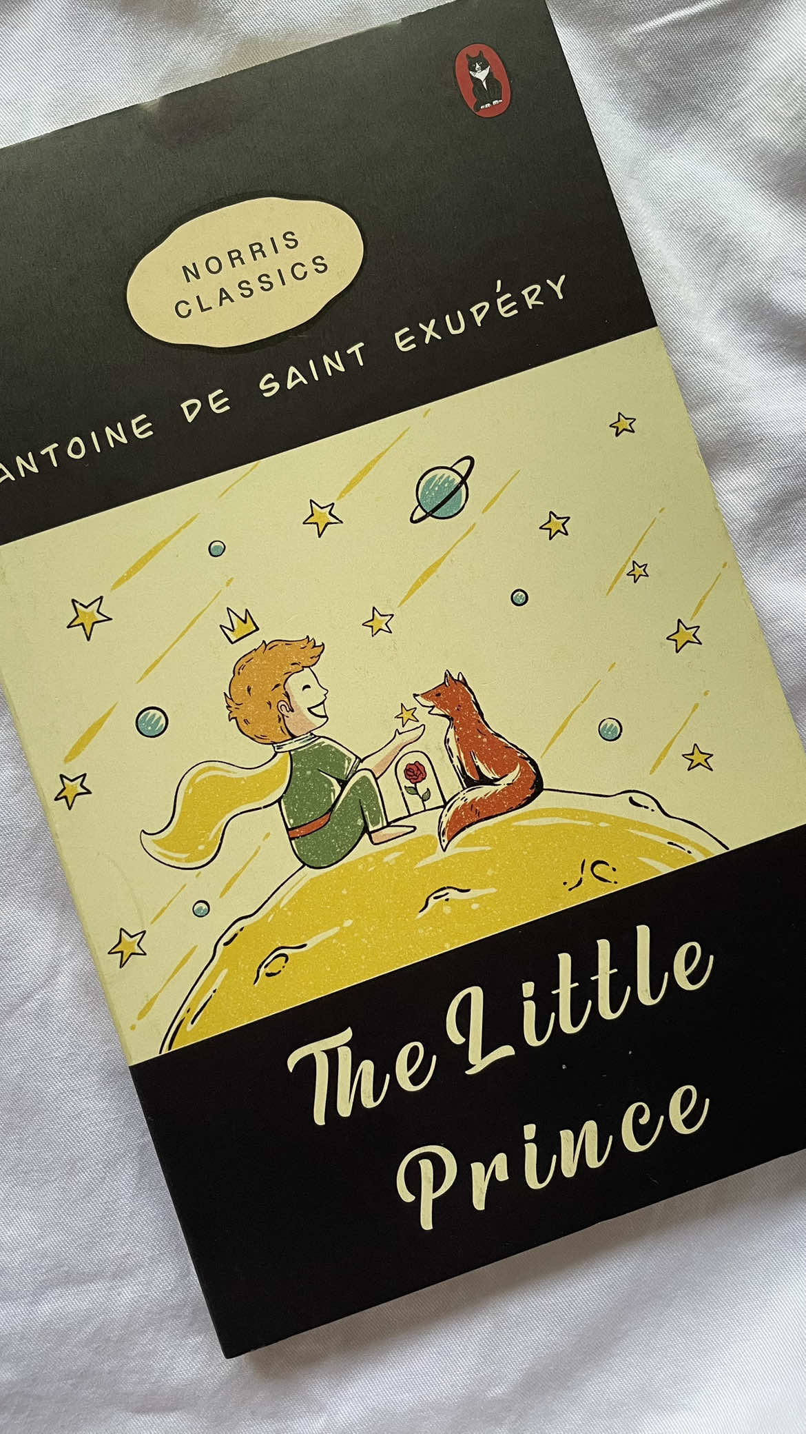 Kritik terhadap sifat manusia yang dikemas dalam cerita anak-anak  Ada yang sudah baca? 😆 📖 The Little Prince by Antoine De Saint Exupery #thelittleprince #bookrecommendations #rekomendasibuku #norrisbook #classicbooks 