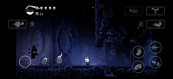 jugando a hollow knight contra el falso caballero 