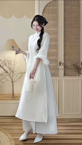 áo dài cách tân #aodaitet #aodaicachtan #aodai #aodepmoingay #xuhuongtiktok #trending #thinhhanh #tiktok #vairal #vairalvideo #foryou #fyp #muataitiktokshop #trend 
