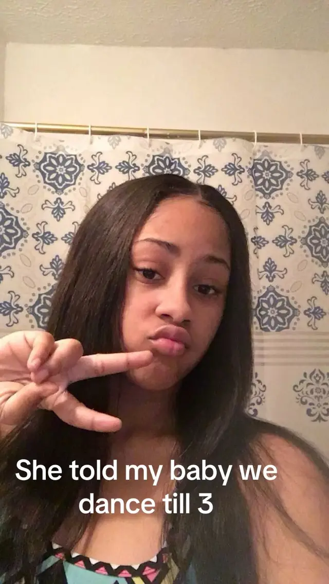 Ntm on my pictures 😂💀but I had to hop on the trend 😂😅 #GlowUp #billiejean #fyp #viral #like 