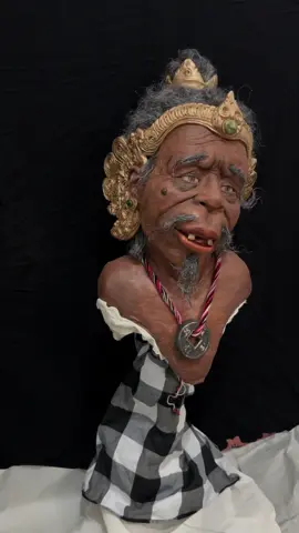 Puput “Tua Malen”  Suksema sane sampun order🙏🏻🙏🏻 #promoseruweekend #tapelogohogoh #tualen #punakawan 