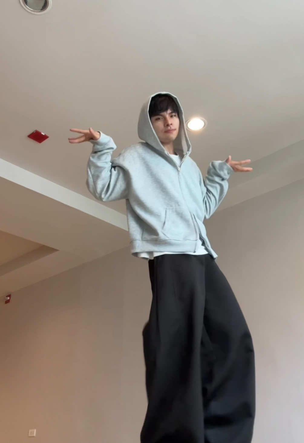 #exo #tempo #hoodie #zipperhoodie #OOTD 