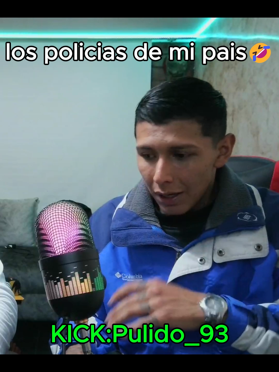 LA POLICIA DE MI PAIS 🤣 #clips #bogotá #kick #viral #fyp #medellincolombia #kickstreaming #paratiiiiiiiiiiiiiiiiiiiiiiiiiiiiiii #kickcolombia #bogotacity #CARCEL #disparos #citytvcolombia #POLICIA