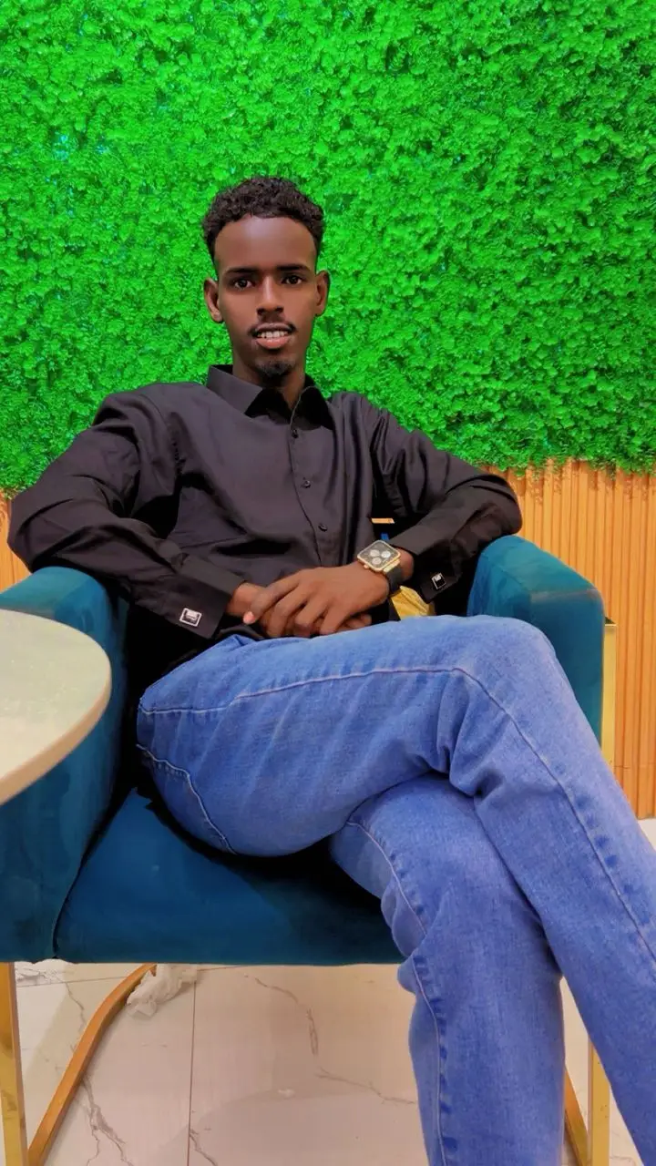 #video #garowe_puntland_🇸🇱🇸🇱 #bosaso #puntlander🇸🇱 #song @Mahamett coutinho @Jama Deperani @aLi ToNNi⁸ 🐍 