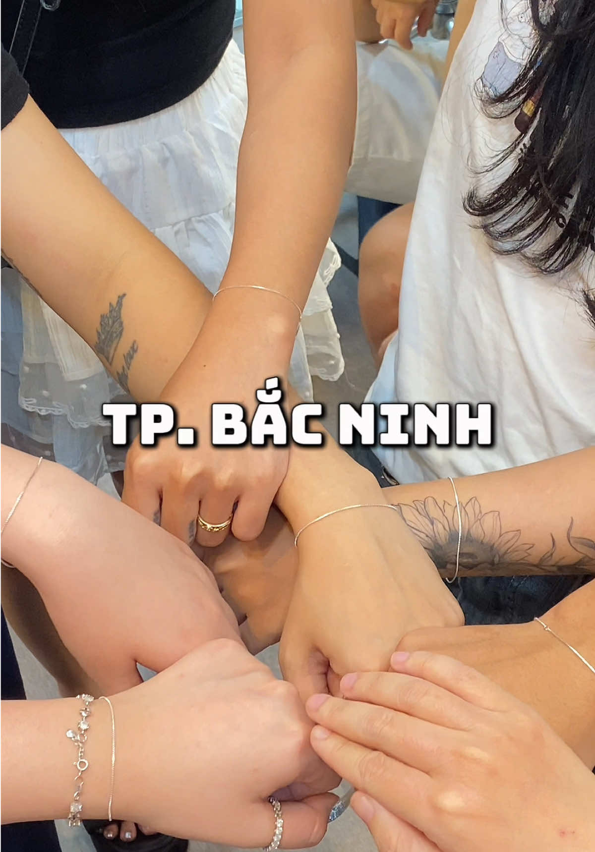 Đã cập bến TP. Bắc Ninh vòng tay vĩnh viễn rồi đây cả nhà ơii 💕💘💥 #caraluna #caralunabacninh #vongtayvinhvien #vongtayvinhcuu #promisejewelry     
