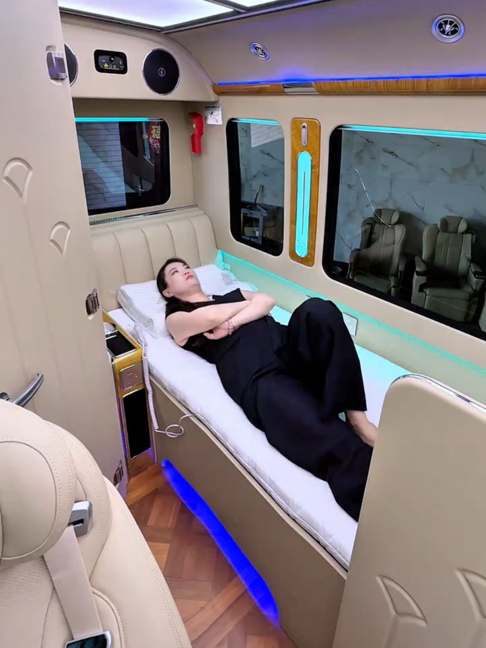 Toyota Coaster 2025 comes with foldable seats for extra luggage space. #ToyotaCoaster2025 #LuxuryBus #CarTok #LuxuryRide #USAroadtrip
