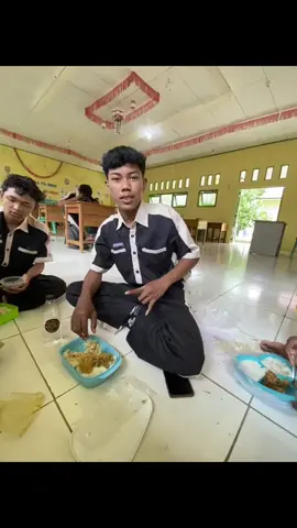 mangan sek Ben ORA bongko,Jan sess wooo🤙🤪#bolonyeni #sesssss#masukberandafyp 