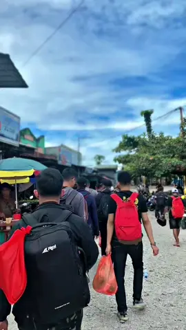 1 Crew turun gunung cuma buat beli sayuran dan bumbu dapur. 😁#timikapapua #tembagapura #ridgecamp72 #freeportindonesia #pejuangrupiah 