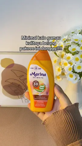 Minimal pake ini lahh🫵🏻😍 #marinasunblockspf30 #sunblockviral #nobelangbelangclub 
