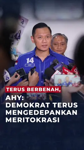 Terus Berbenah, Demokrat Kedepankan Meritokrasi Ketua Umum Partai Demokrat, Agus Harimurti Yudhoyono (AHY), menegaskan bahwa Partai Demokrat akan terus mengedepankan meritokrasi sebagai landasan dalam membangun organisasi yang sehat, kuat, dan berintegritas. Demokrat percaya, dengan menempatkan orang yang tepat sesuai kemampuan dan pengabdiannya, perjuangan untuk rakyat, bangsa, dan negara akan semakin optimal. 💙🇮🇩 #PartaiDemokrat #AHY #UntukRakyat #DemokratBerbenah #Meritokrasi
