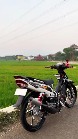 dall makk💃#fizr #fizr_2stroke 