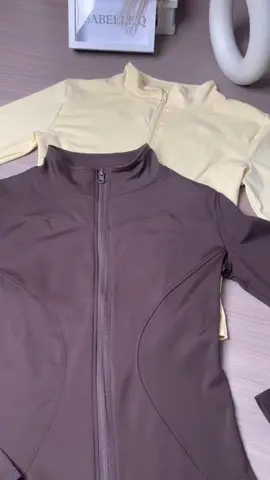 YOGA GYM OUTFIT! #MTWT01 Sports Yoga Jacket/Cover- Up in Stretch Silk Fabric 🌸