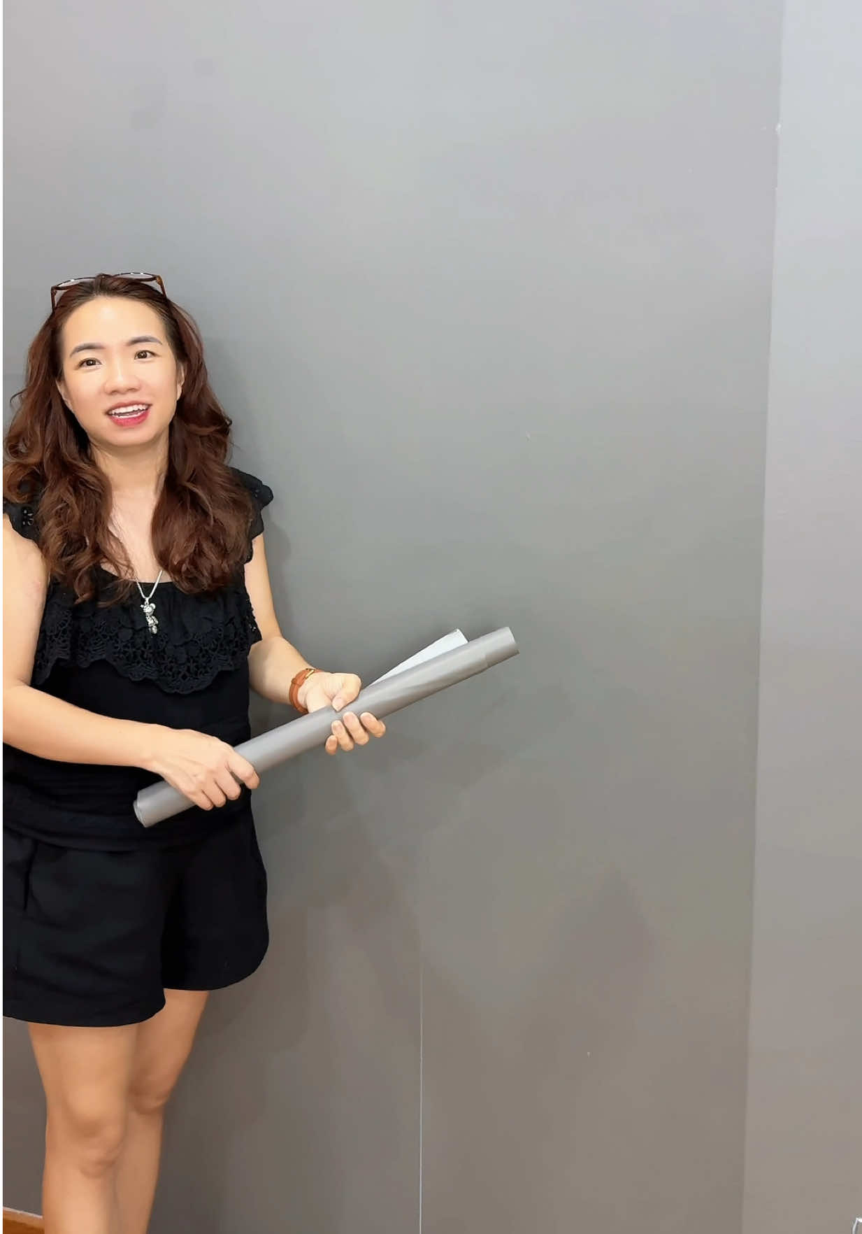 Giấy dán tường màu có sẵn keo #giaydantuong #huyenhomhinh365 