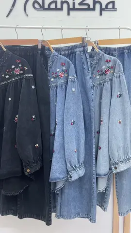 มาแล้วจ้าาาา เซตยีนส์กางเกงที่ทุกคนรอคอย เข้ามาเก็บคูปองในไลฟ์กันเยอะ ๆ น่าาาา⏰‼️🔥#โปรโมชั่น #เซตยีนส์ #live #ส่วนลด 