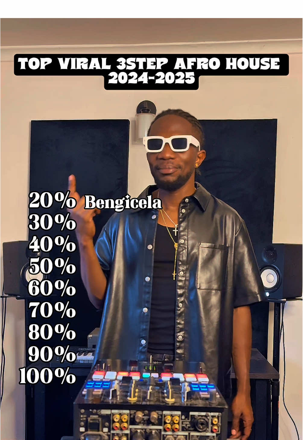 Top 3step Afro House #AfroHouse #3step #GrooveCulture #AfricanBeats   Original audio rights belong to the creator/artist.
