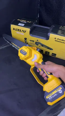 Cordless Chainsaw / Mesin Gergaji Elektrik Keelat #gergajimesin #gergajikayu #cordless #chainsaw #perkakas 