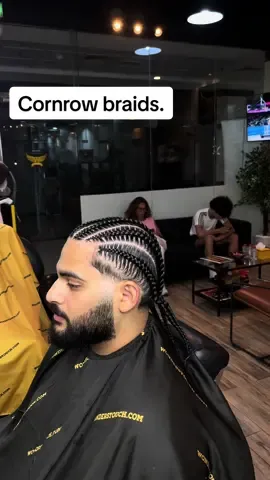 Cornrow braids. 📍Wonderstouch Dubai. #dubaitiktok #dubai🇦🇪 #wonderstouchdubai🇦🇪 #braidstyles #mensbraids 