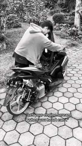 😖 #sad #sadvibes #sadsong #aerox #fyp 