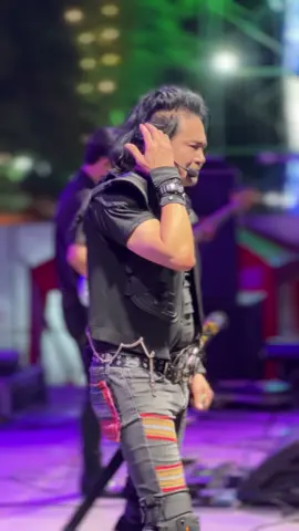 สะแบงพลัดถิ่น  อ้ายไหม #เปิดการมองเห็นtiktok #ดนตรีสด #ไหมไทยหัวใจศิลป์ #คอนเสิร์ต #หมอลำ 