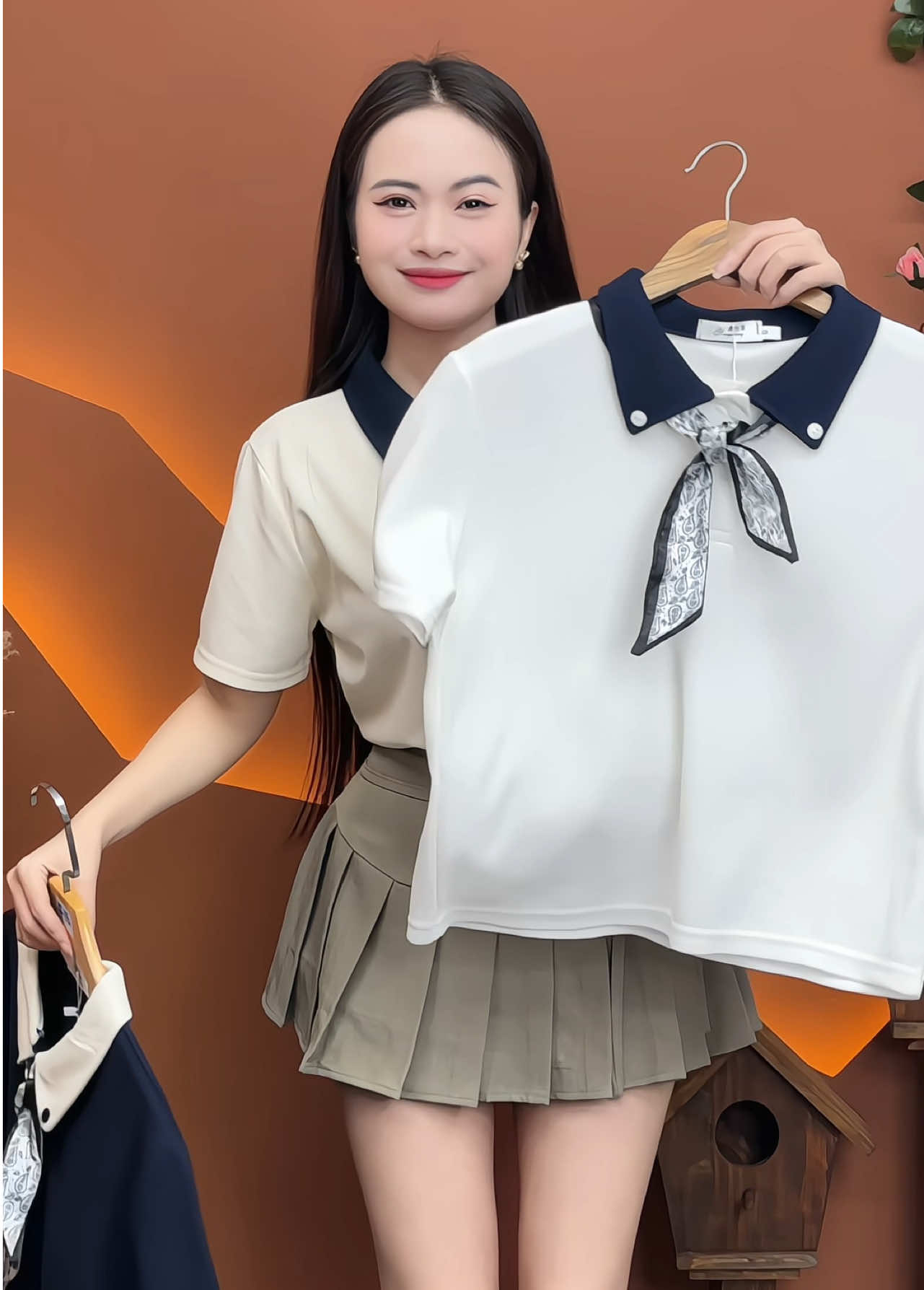 Chiếc áo này có thể che mọi khuyết điểm cho các chị đẹp đây ạ
