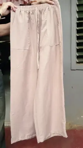 Stretchy yung pagka trousers #widelegtrousers #fyp 