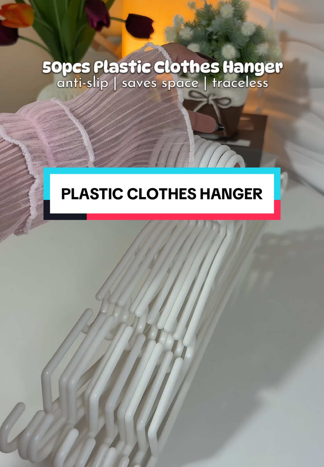 Ang mura na ng 50pcs plastic clothes hanger na to at ang tibay pa! #hanger #clotheshanger #clothesrack #hangers #plastichanger 