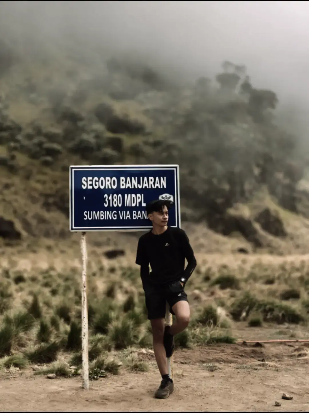 sumbing again @sumbingviabanaran  #eigertropicaladventure #solo #foryoupage #eiger #pendakigunung 