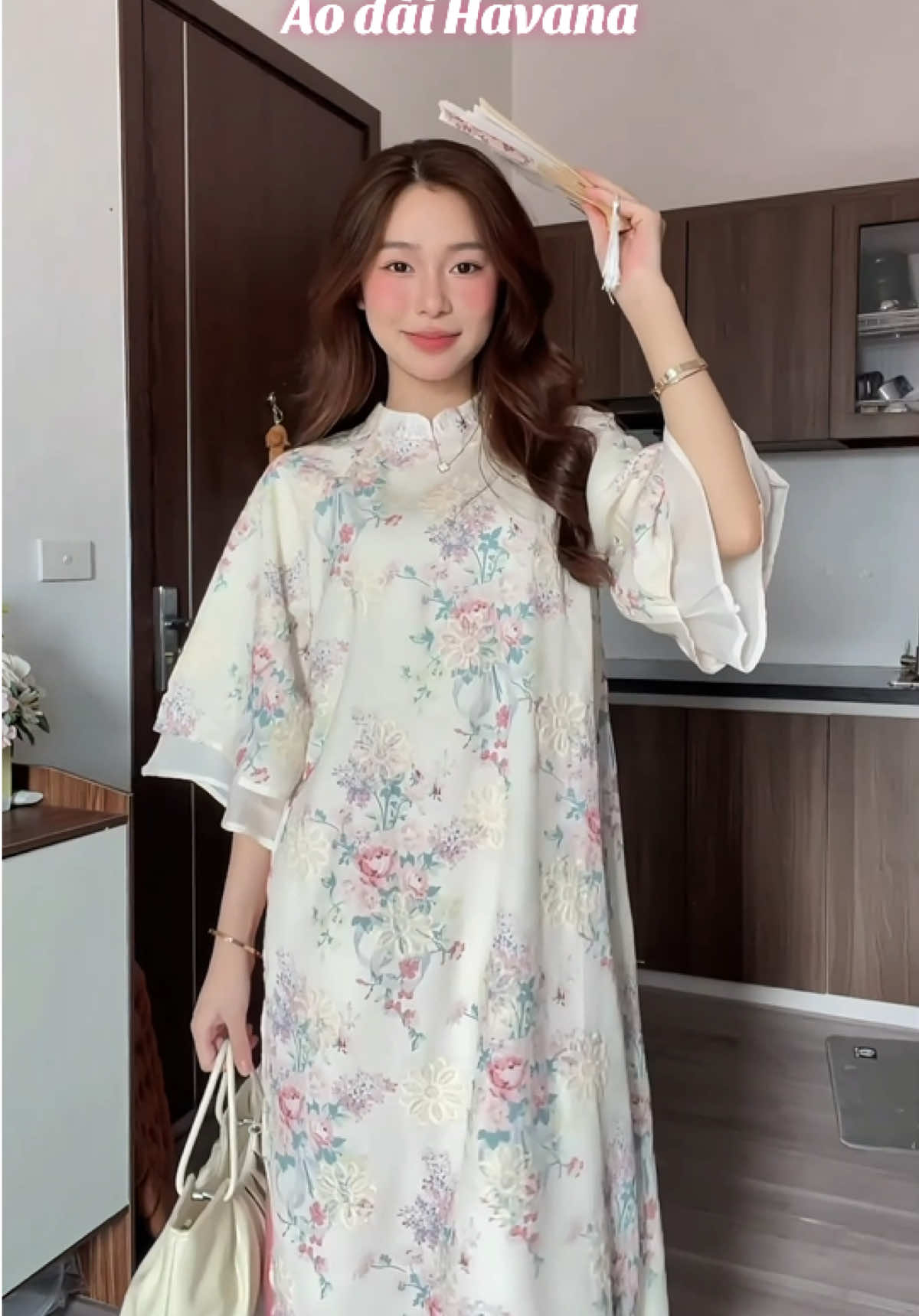 +1 máy sẵn sàng đi chụp ảnh áo dài Tết🧧@Havana #havanadanang #aodai #emlinreview #myoutfit #OOTD #outfitcheck #fyp 