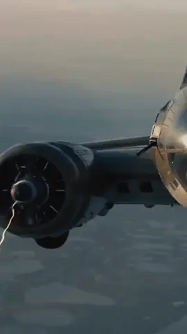 Boeing B-17 Flying Fortress adalah sebuah pesawat pengebom pengintai sayap rendah Amerika Serikat, yang dibuat untuk Pasukan Udara Angkatan Darat Amerika Serikat. Terbang perdana pada tanggal 28 Juli 1935, dan dipensiunkan tahun 1968, dengan lebih dari 12.000 Flying Fortress diproduksi. Pesawat B-17 