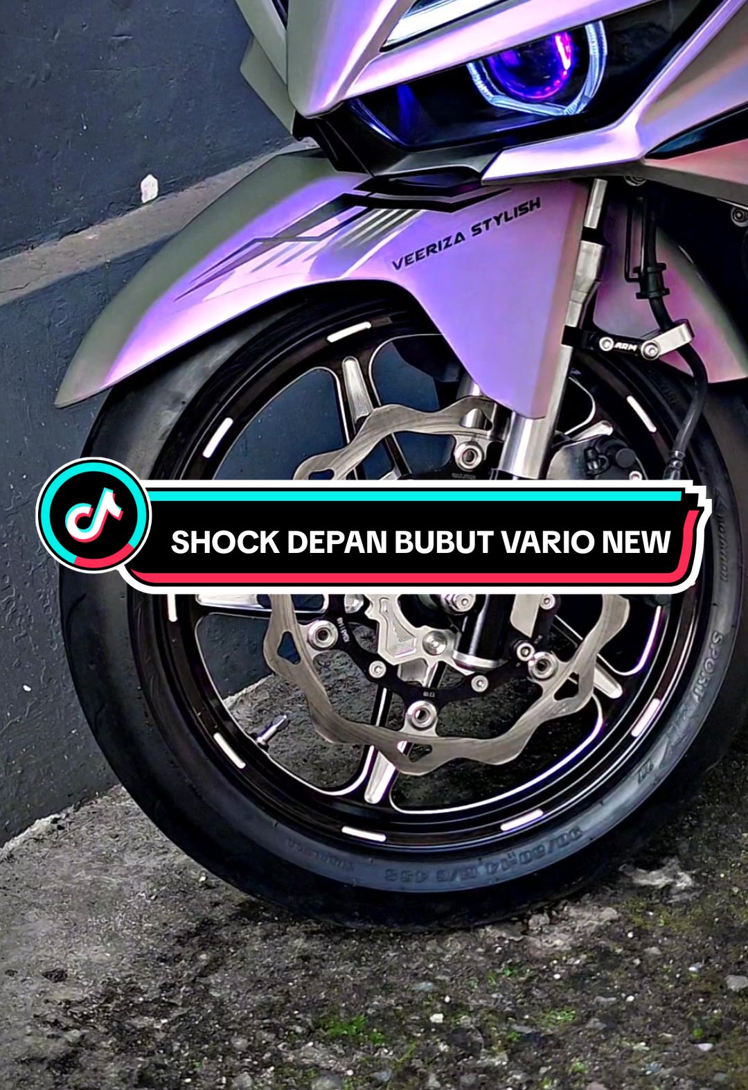pengen beda dari yg lain? pake ini aja shock depan yg sudah di bubut 🫵🤪 . . . #varioblitar #vario125new #shockdepan #shockdepanvario #shockdepanbubut #shock 