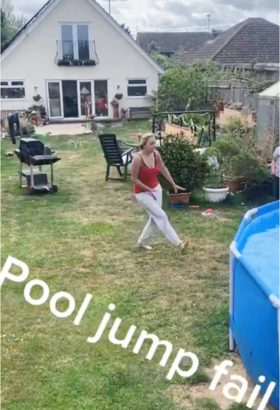 Falling into water incorrectly#funny#funnyvideos#lol#fyp#fail#foryou#tiktok#fun#water