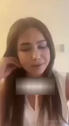 ‏موب ذي نرمين عادل الي كانت تتكلم بالسياسه وتسب وتلعن بسبب غزه رجعت لشغلتها الاصليه وعندها عرض خاص بخصوص الهالوين تختار المزه وتوصلك للبيت شحن سريع 😒😒😒😒 #creatorsearchinsights#tiktokgrowth#creatorsupport#viralcontent#TikTokTrends 