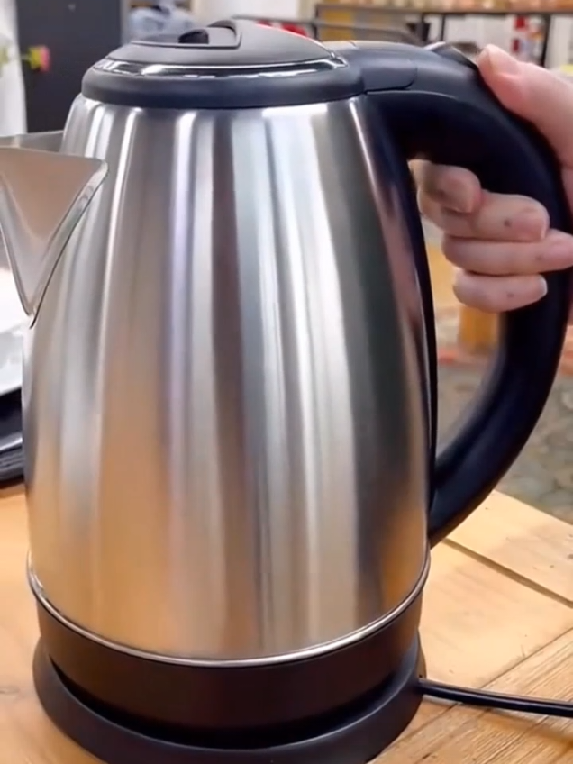Chaleira Elétrica Jarra Café Chá Inox 127v No 1 Tondência letroportáteis#ChaleiraElétrica #CaféEmCasa #CháQuentinho #Eletroportáteis #ChaleiraInox          