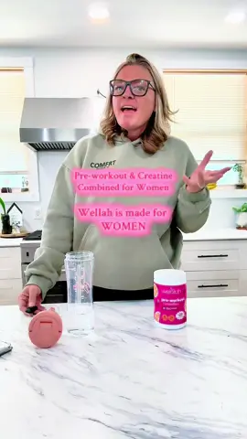 Pre workout and Creatine in one powder made for women!! @Wellah Nutrition has made the ultimate supplement for us ladies!! #preworkout #creatine #supplementsforwomen #gymgirl #wellah 