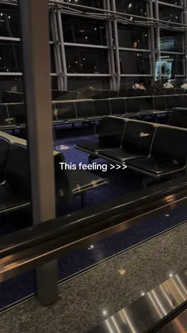 Catch flight not feeling🫀#nightflight #airportvibes #fyp #nightview #nightlife #foryoupage 