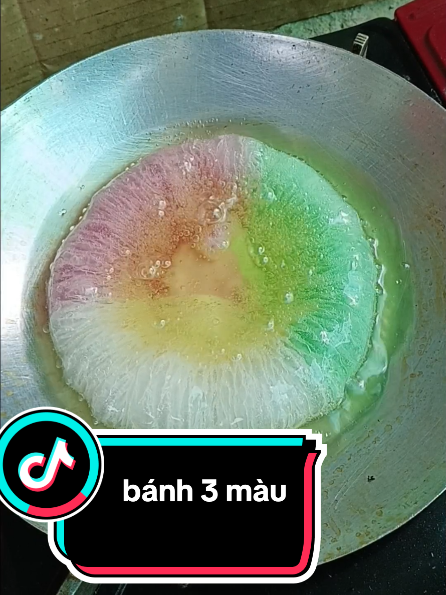 Cùng e làm chiếc bánh tai yến 3 màu dễ thương nè mấy bà #xuhuong #banhtaiyen #botbanhtaiyentronsang 
