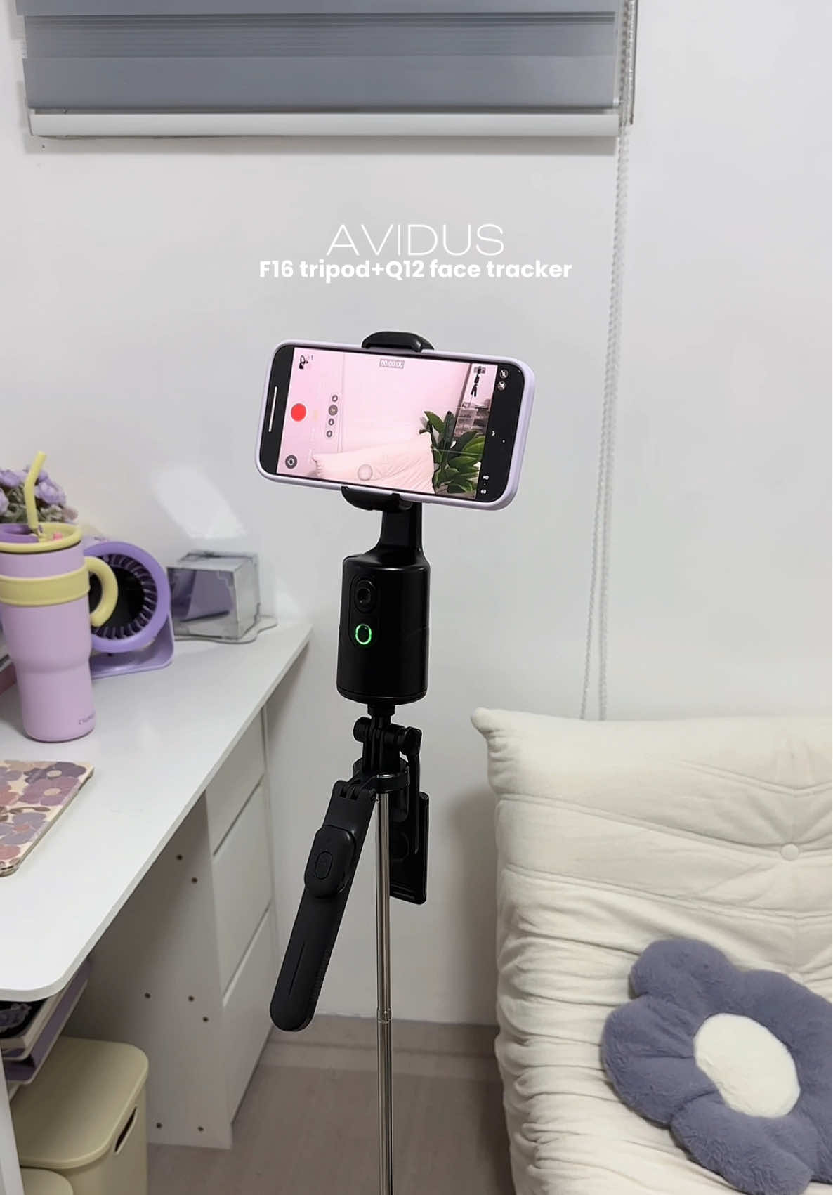 Selfie stick tripod with face tracker 💫 #tripod #facetracking #facetrackingtripod #selfiesticktripod #tripodstand 